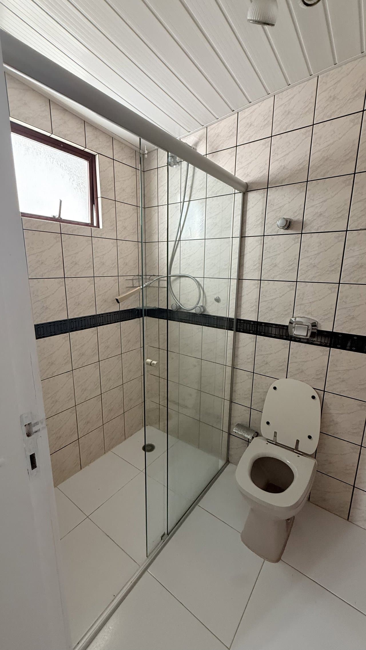Apartamento de 3 quartos com 3 suítes e 179 m² em Bal. Camboriú