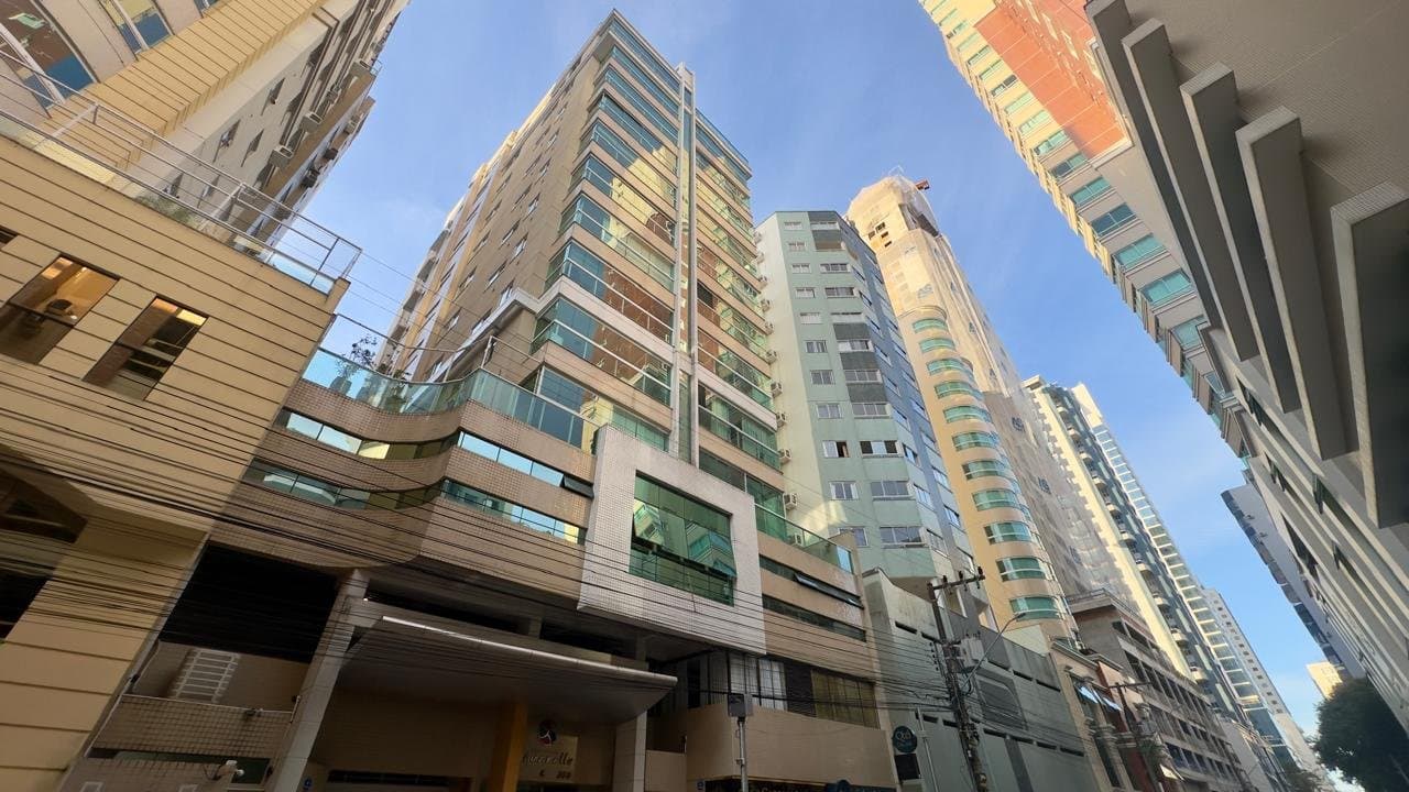 Apartamento de 3 quartos com 1 suíte e 113 m² em Bal. Camboriú