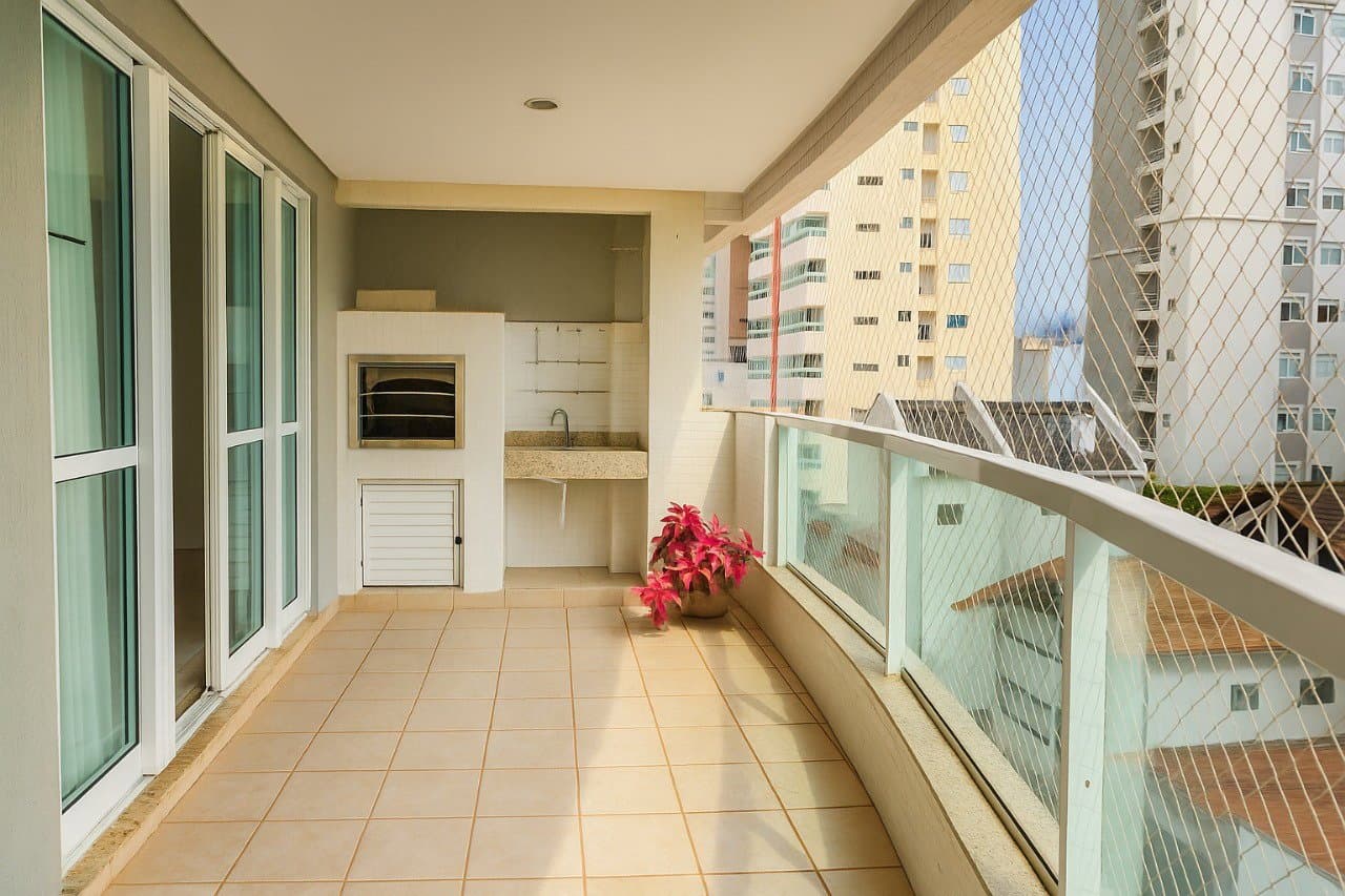 Apartamento de 3 quartos com 1 suíte e 101 m² em Bal. Camboriú
