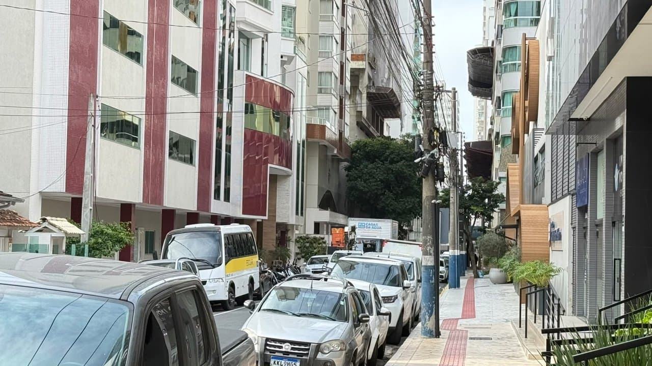 Sala Comercial 174 m² em Bal. Camboriú
