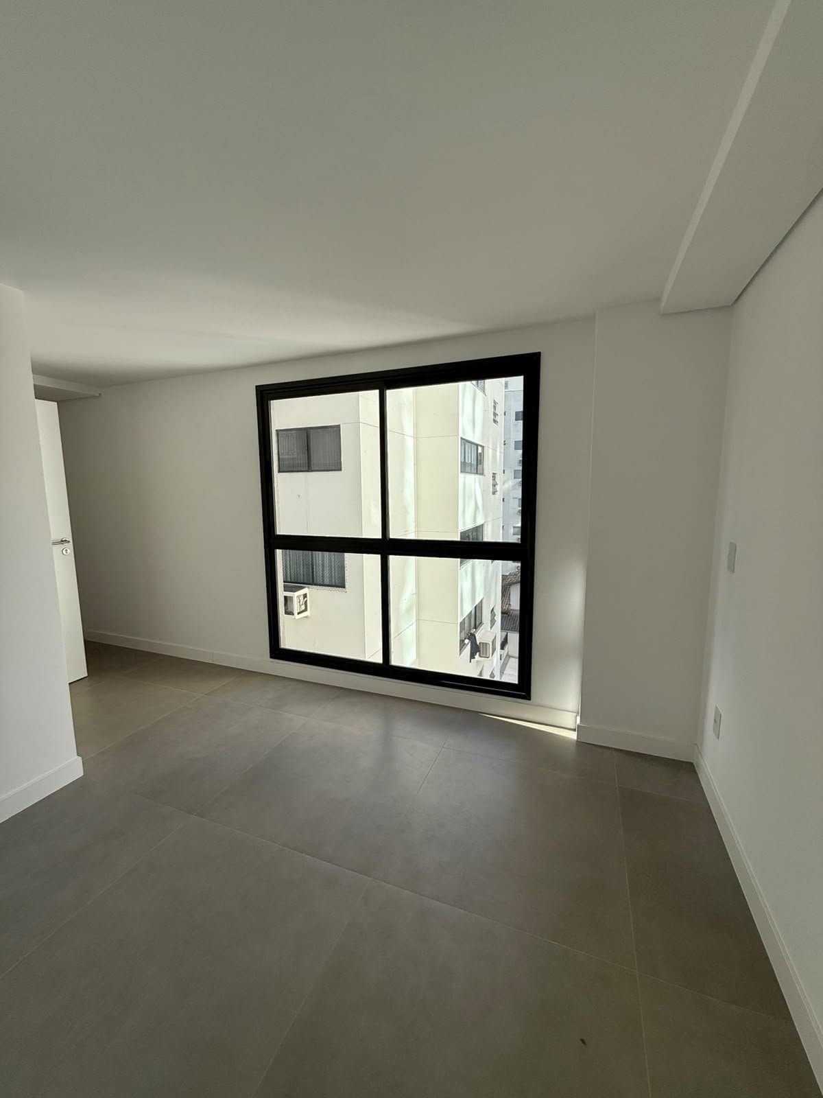 Apartamento de 3 quartos com 1 suíte e 99 m² em Bal. Camboriú