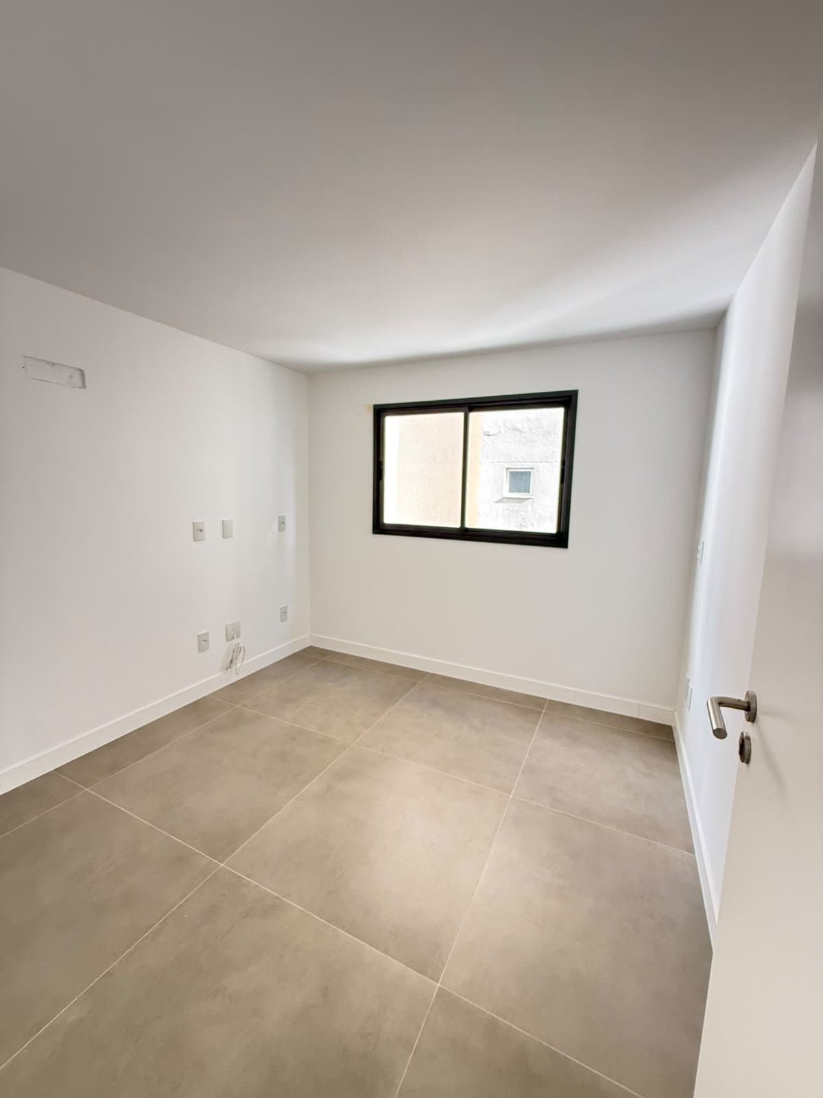 Apartamento de 3 quartos com 1 suíte e 99 m² em Bal. Camboriú