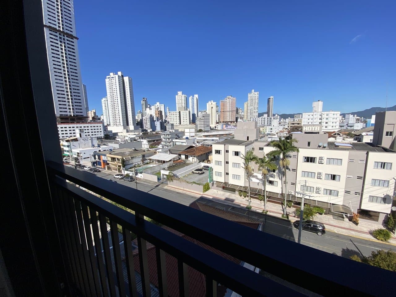 Apartamento de 2 quartos com 1 suíte e 61 m² em Bal. Camboriú