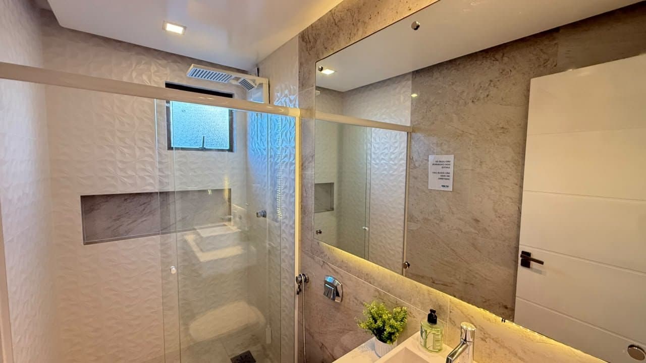 Apartamento de 2 quartos com 1 suíte e 83 m² em Bal. Camboriú