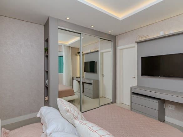 Apartamento de 4 quartos com 3 suítes e 179 m² em Bal. Camboriú