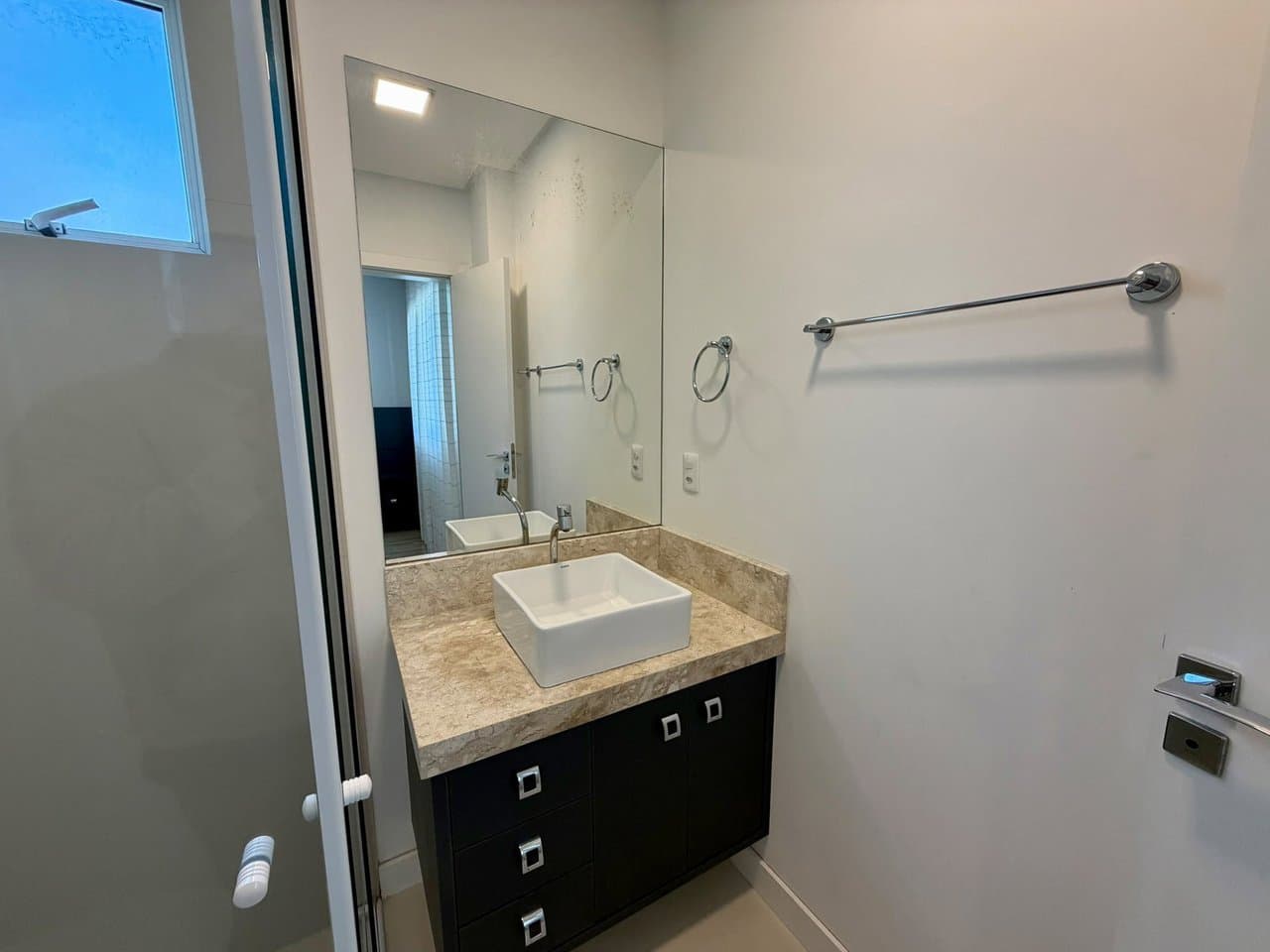 Apartamento de 3 quartos com 3 suítes e 118 m² em Bal. Camboriú