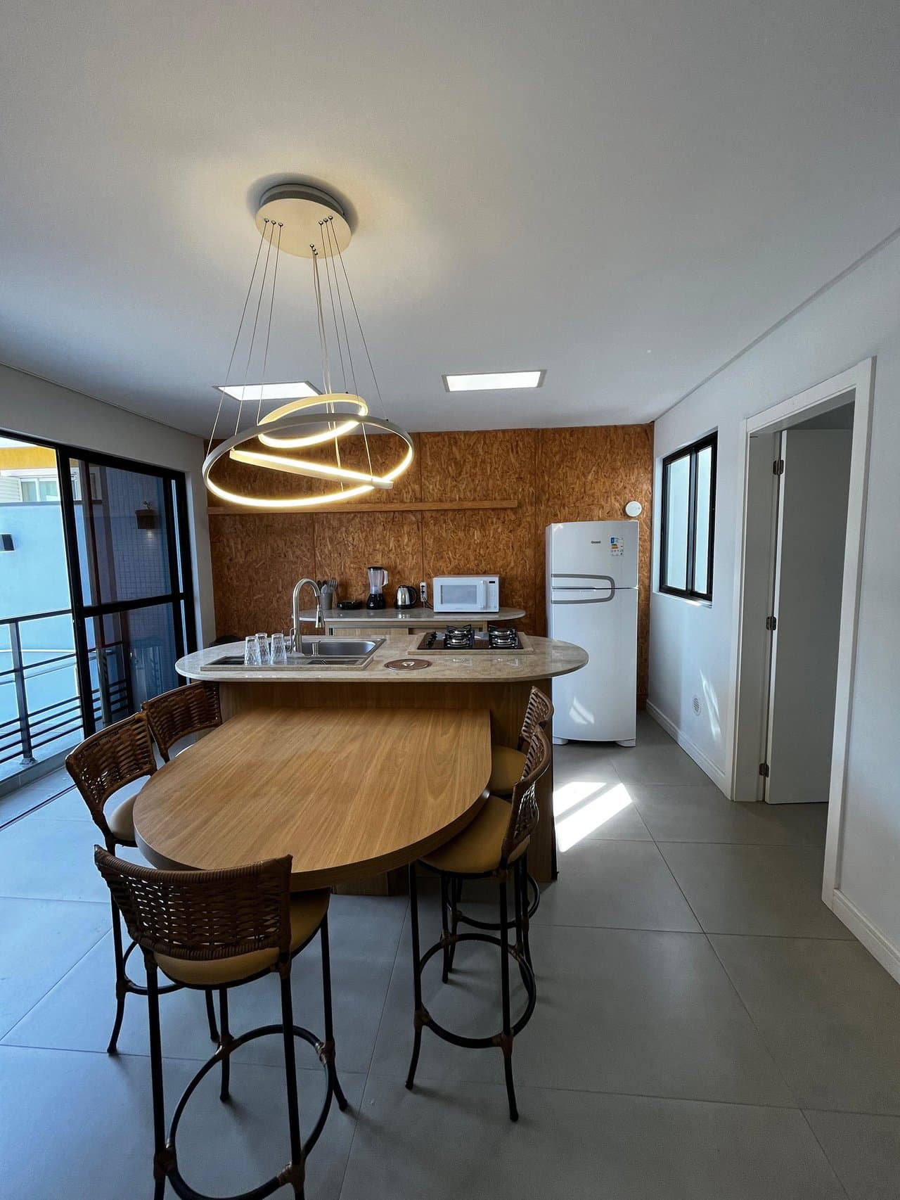 Apartamento de 3 quartos com 1 suíte e 130 m² em Bal. Camboriú
