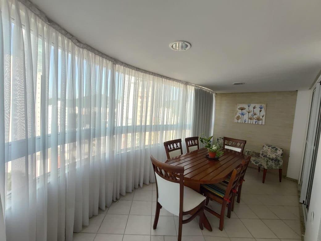 Apartamento de 3 quartos com 1 suíte e 150 m² em Bal. Camboriú