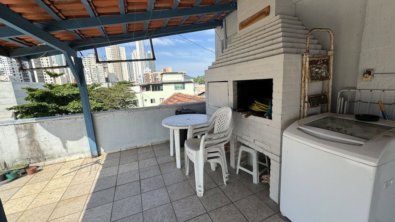 Apartamento de 2 quartos e 469 m² em Bal. Camboriú