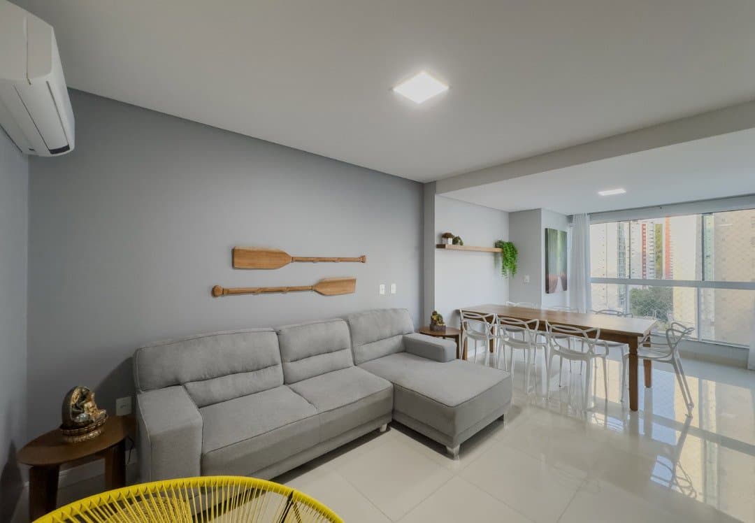 Apartamento de 4 quartos com 4 suítes e 134 m² em Bal. Camboriú