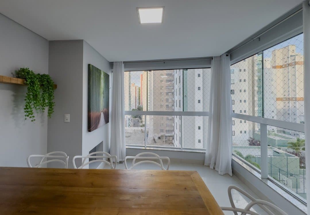 Apartamento de 4 quartos com 4 suítes e 134 m² em Bal. Camboriú