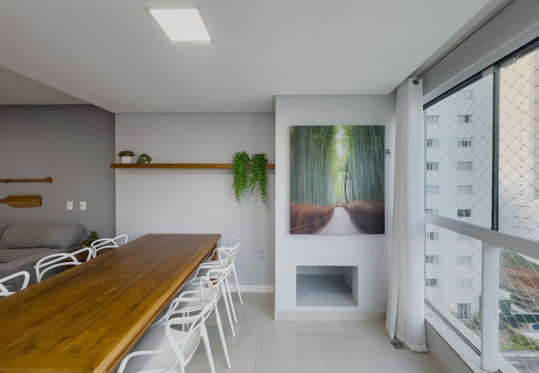 Apartamento de 4 quartos com 4 suítes e 134 m² em Bal. Camboriú