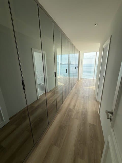 Apartamento de 4 quartos com 4 suítes e 184 m² em Bal. Camboriú