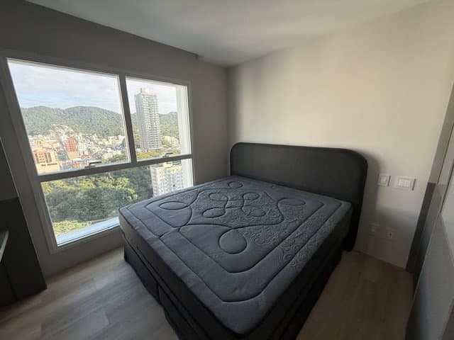 Apartamento de 4 quartos com 4 suítes e 184 m² em Bal. Camboriú