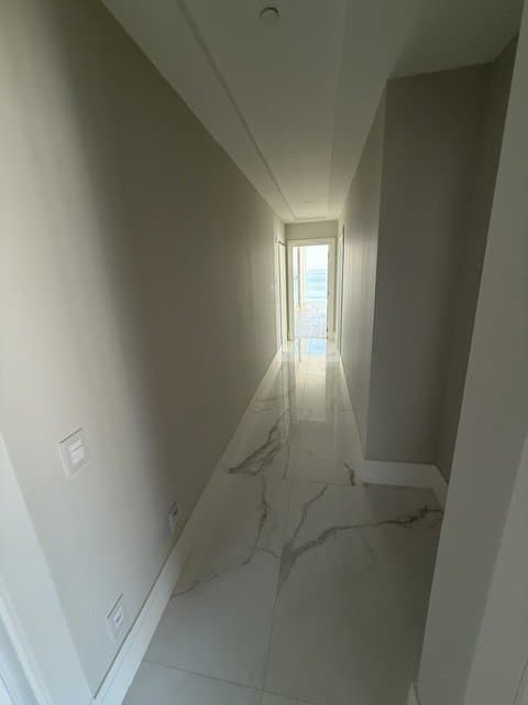 Apartamento de 4 quartos com 4 suítes e 184 m² em Bal. Camboriú
