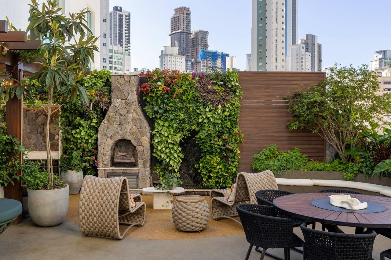 Differentiated de 3 quartos com 3 suítes e 297 m² em Bal. Camboriú