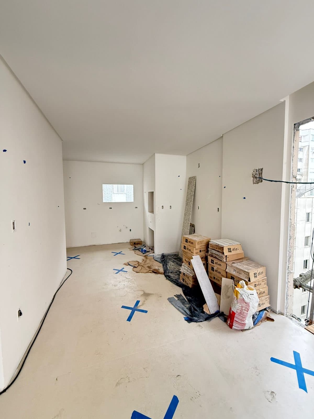 Apartamento de 4 quartos com 4 suítes e 161 m² em Bal. Camboriú