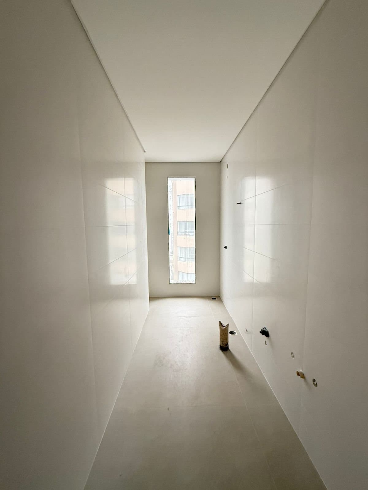 Apartamento de 4 quartos com 4 suítes e 161 m² em Bal. Camboriú