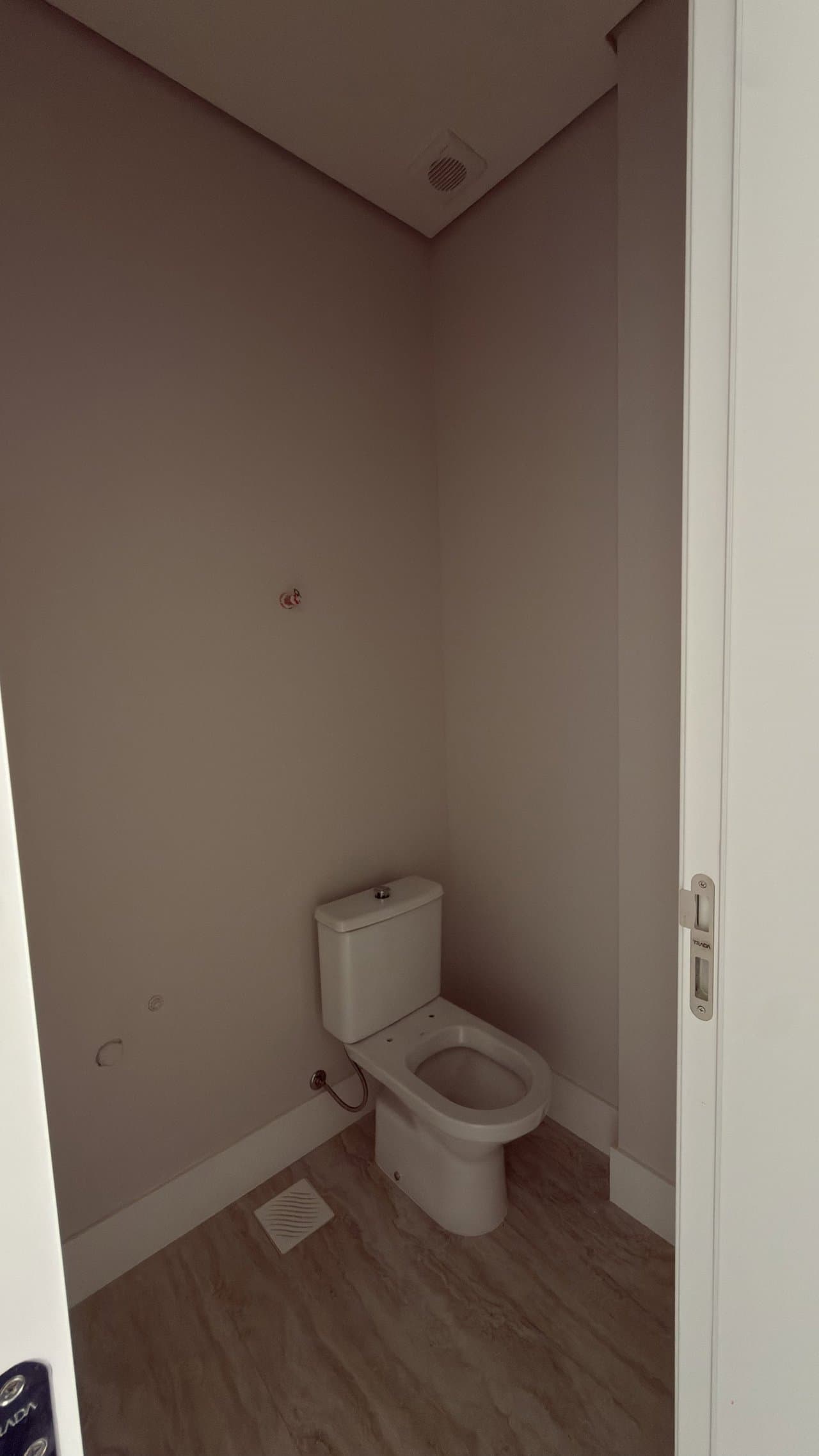 Apartamento de 4 quartos com 4 suítes e 146 m² em Bal. Camboriú