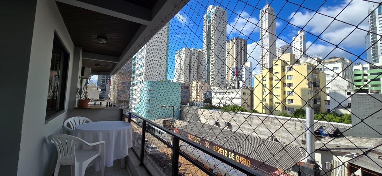 Apartamento de 3 quartos com 1 suíte e 110 m² em Bal. Camboriú
