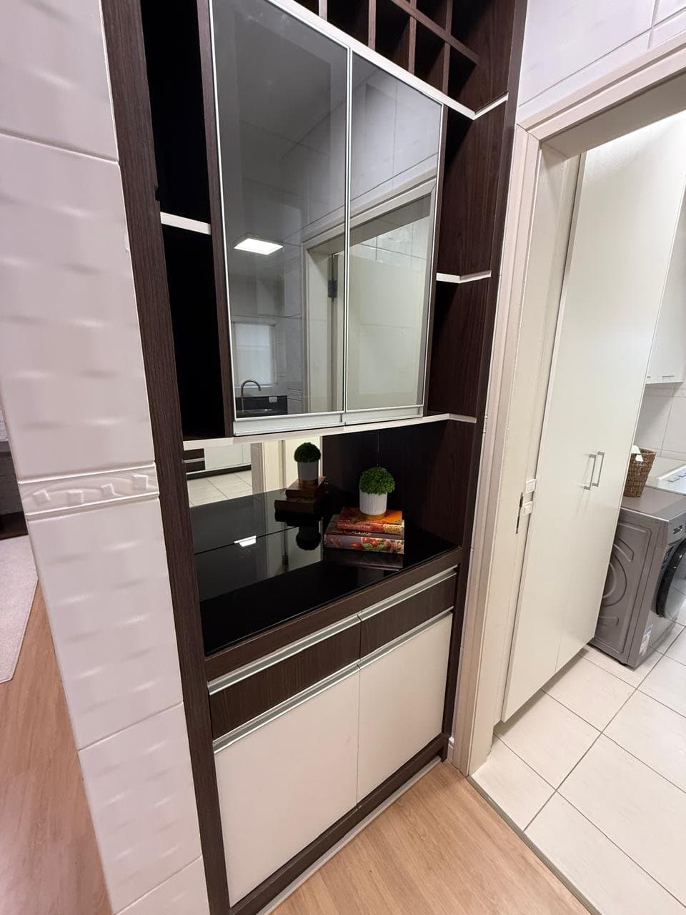 Differentiated de 3 quartos com 1 suíte e 244 m² em Bal. Camboriú
