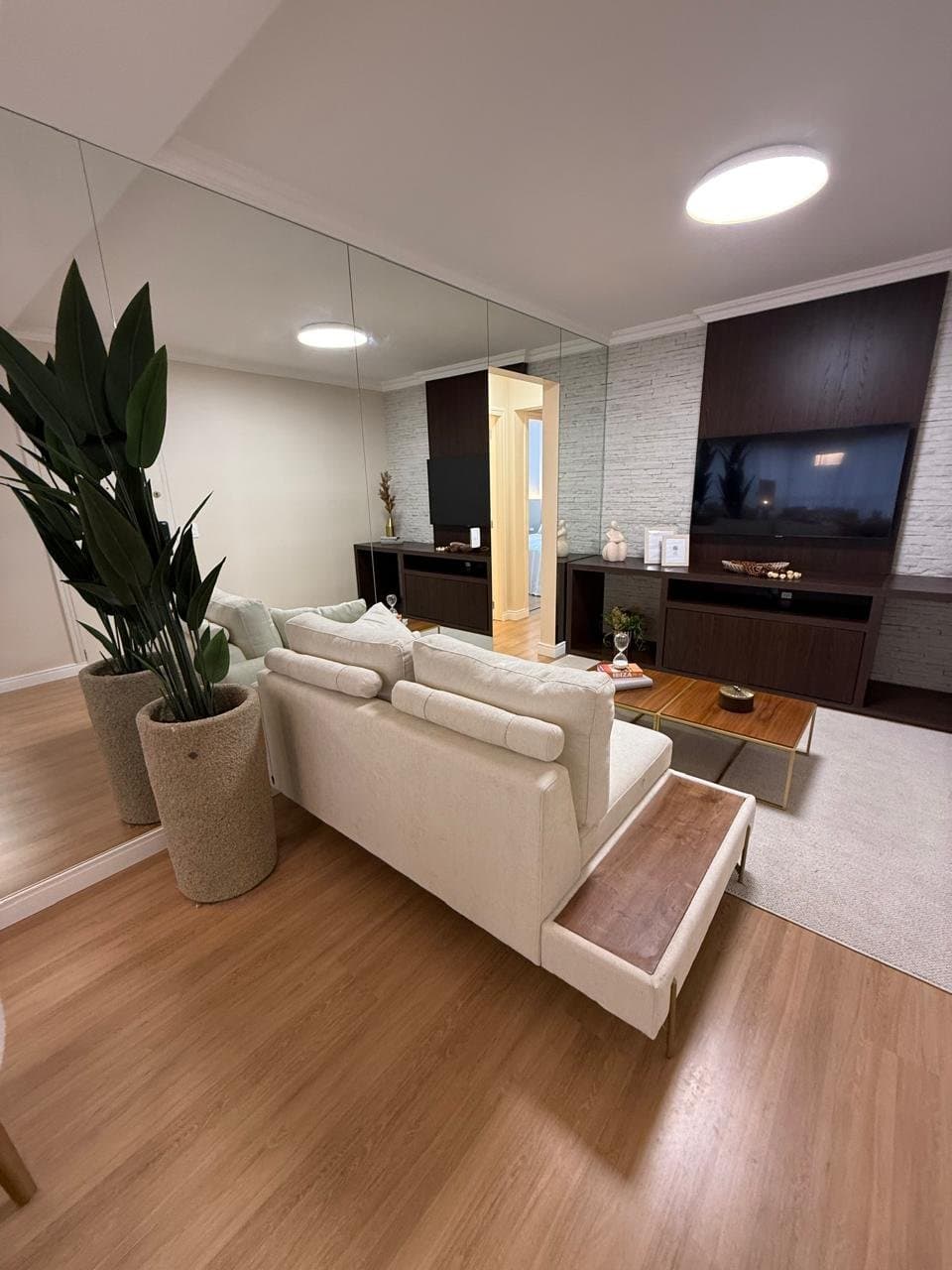 Differentiated de 3 quartos com 1 suíte e 244 m² em Bal. Camboriú