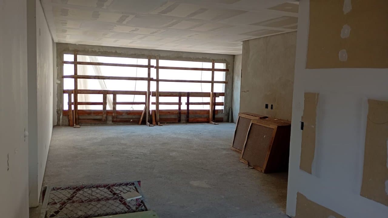 Apartamento de 4 quartos com 4 suítes e 177 m² em Bal. Camboriú