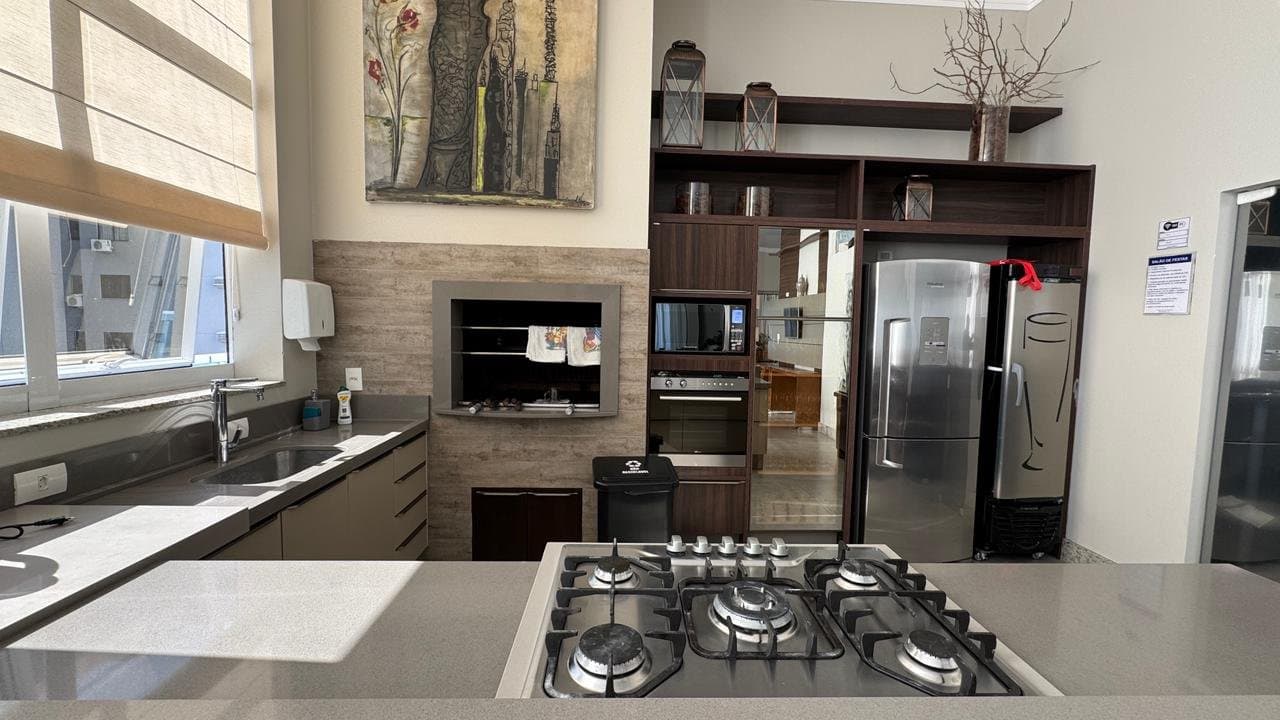 Apartamento de 3 quartos com 3 suítes e 124 m² em Bal. Camboriú