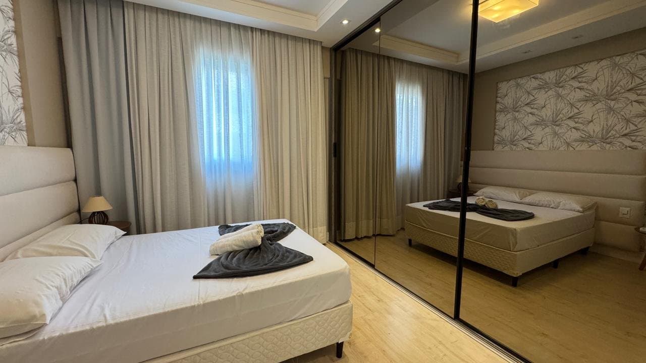 Apartamento de 3 quartos com 3 suítes e 124 m² em Bal. Camboriú