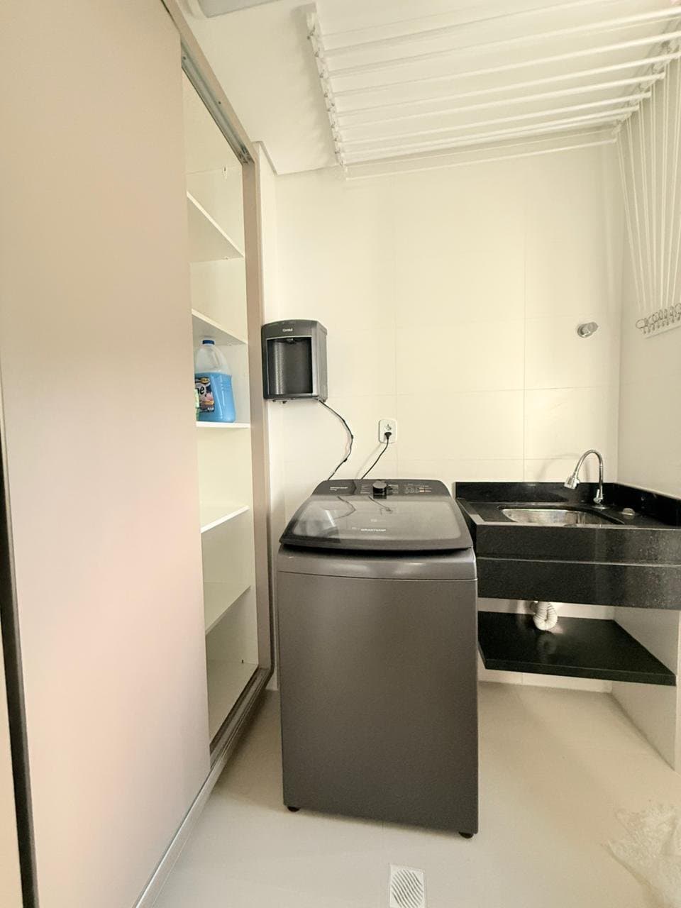Apartamento de 4 quartos com 2 suítes e 161 m² em Bal. Camboriú