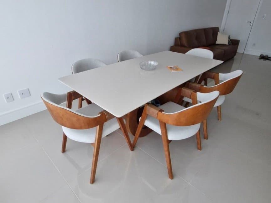 Apartamento de 3 quartos com 3 suítes e 117 m² em Bal. Camboriú