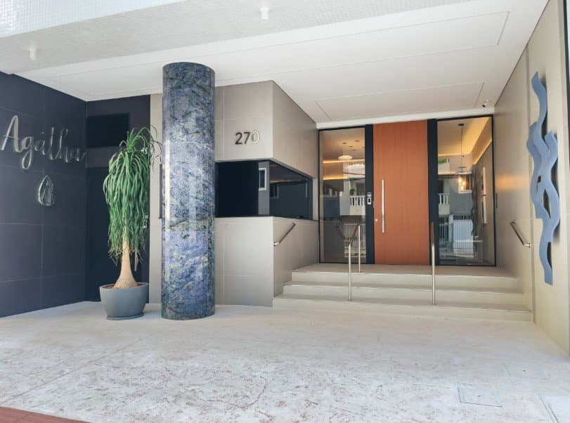 Apartamento de 3 quartos com 3 suítes e 117 m² em Bal. Camboriú