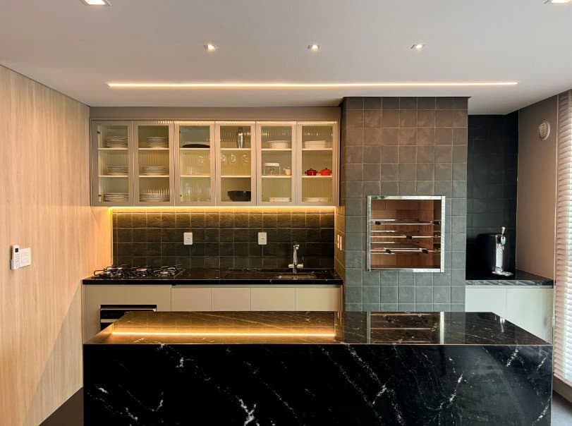 Apartamento de 3 quartos com 3 suítes e 117 m² em Bal. Camboriú