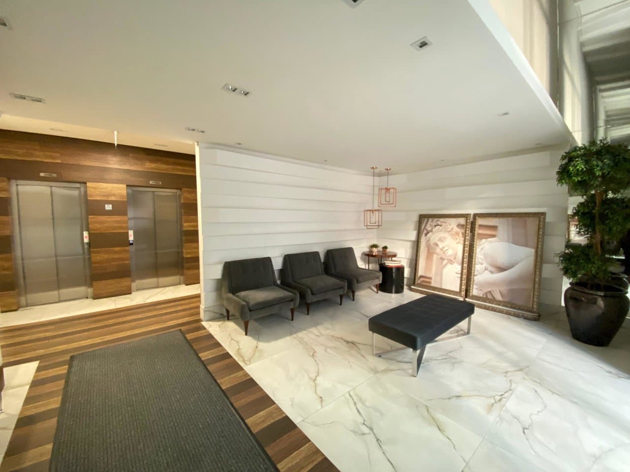Apartamento de 2 quartos com 1 suíte e 134 m² em Bal. Camboriú