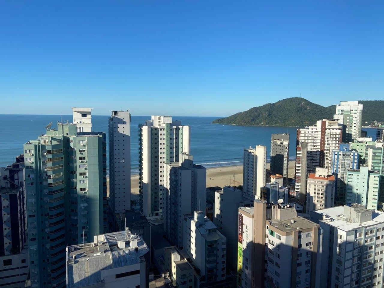 Apartamento de 3 quartos com 3 suítes e 118 m² em Bal. Camboriú