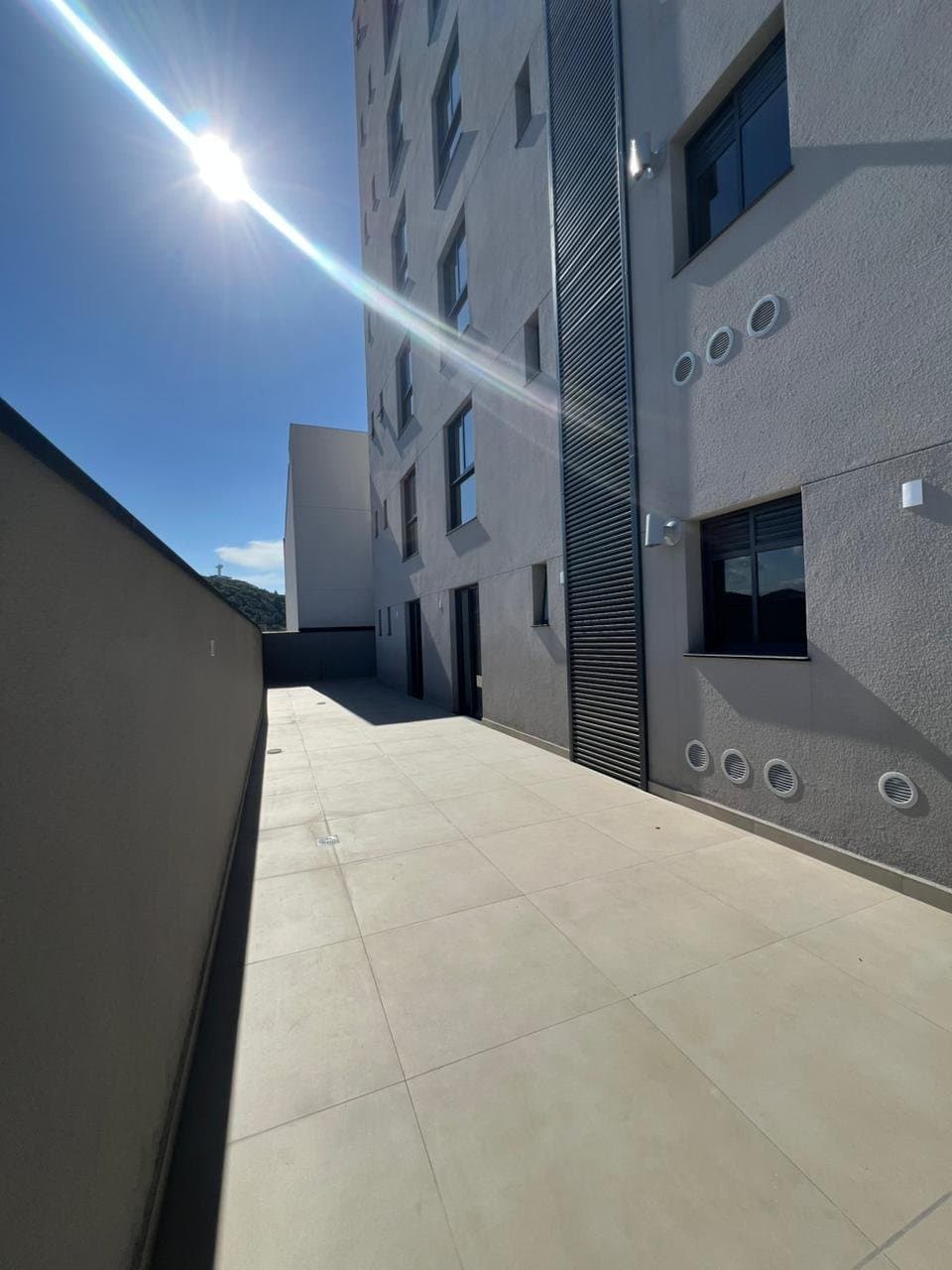 Apartamento de 3 quartos com 3 suítes e 105 m² em Bal. Camboriú