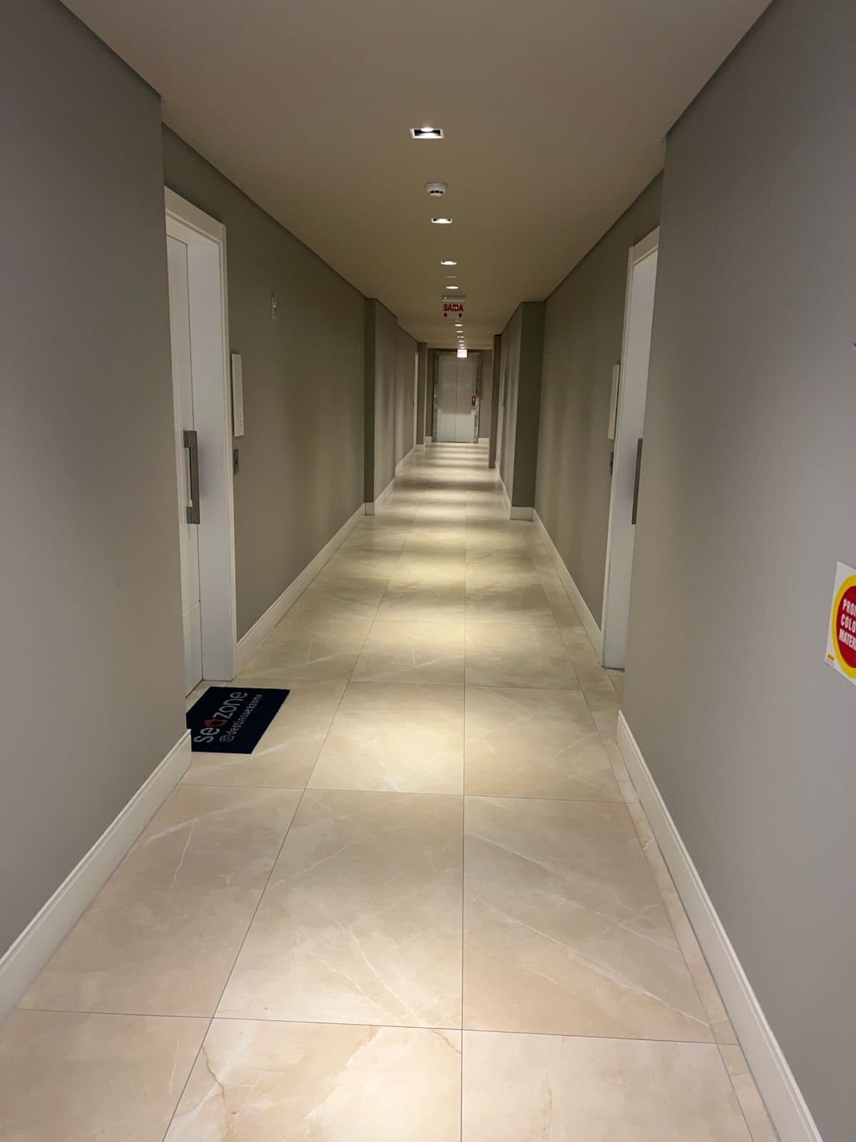Apartamento de 2 quartos com 2 suítes e 84 m² em Bal. Camboriú