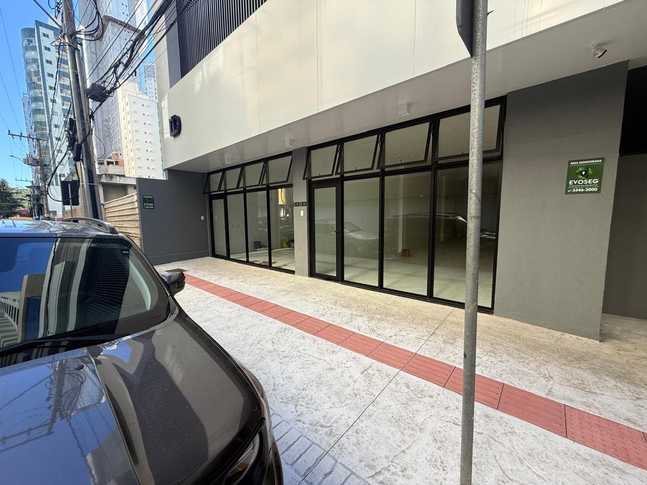 Sala Comercial 90 m² em Bal. Camboriú