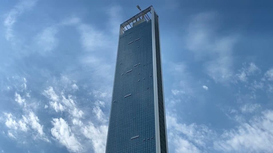 Apartamento de 4 quartos com 4 suítes e 165 m² em Bal. Camboriú