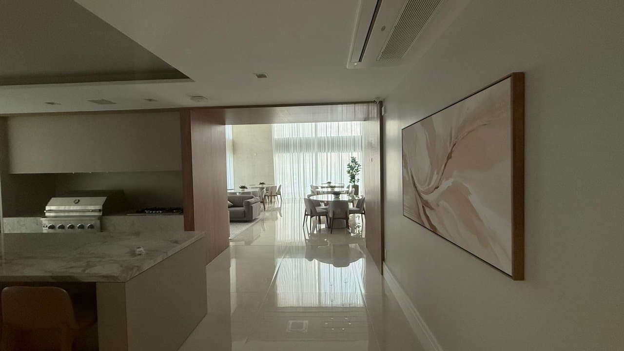 Apartamento de 3 quartos com 3 suítes e 126 m² em Bal. Camboriú