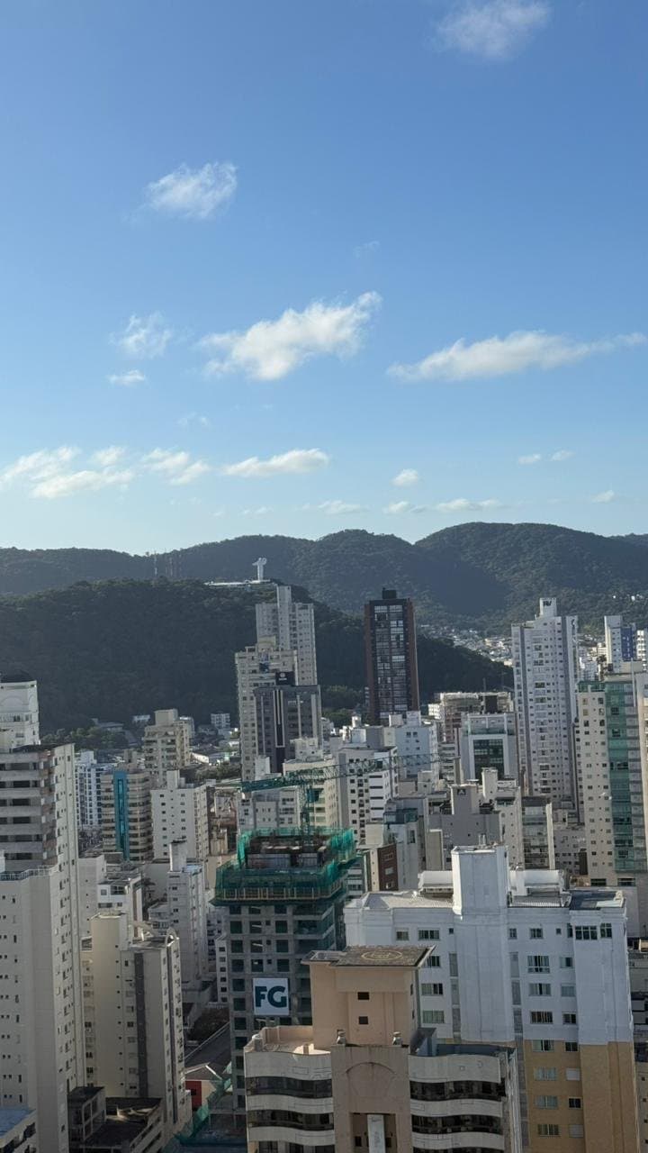 Apartamento de 3 quartos com 3 suítes e 126 m² em Bal. Camboriú