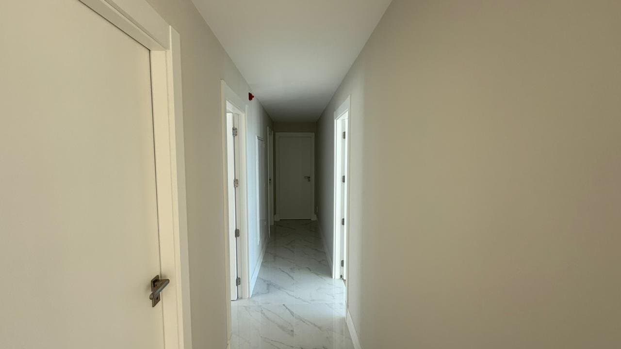 Apartamento de 3 quartos com 3 suítes e 126 m² em Bal. Camboriú
