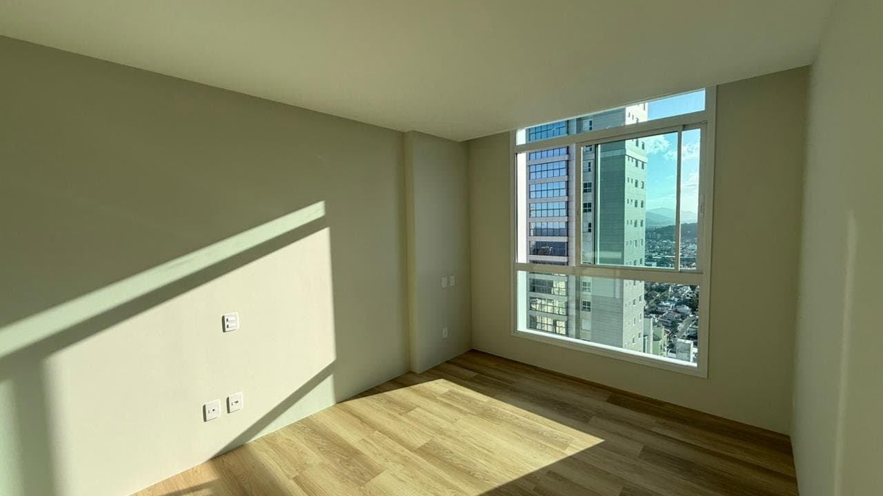 Apartamento de 3 quartos com 3 suítes e 126 m² em Bal. Camboriú