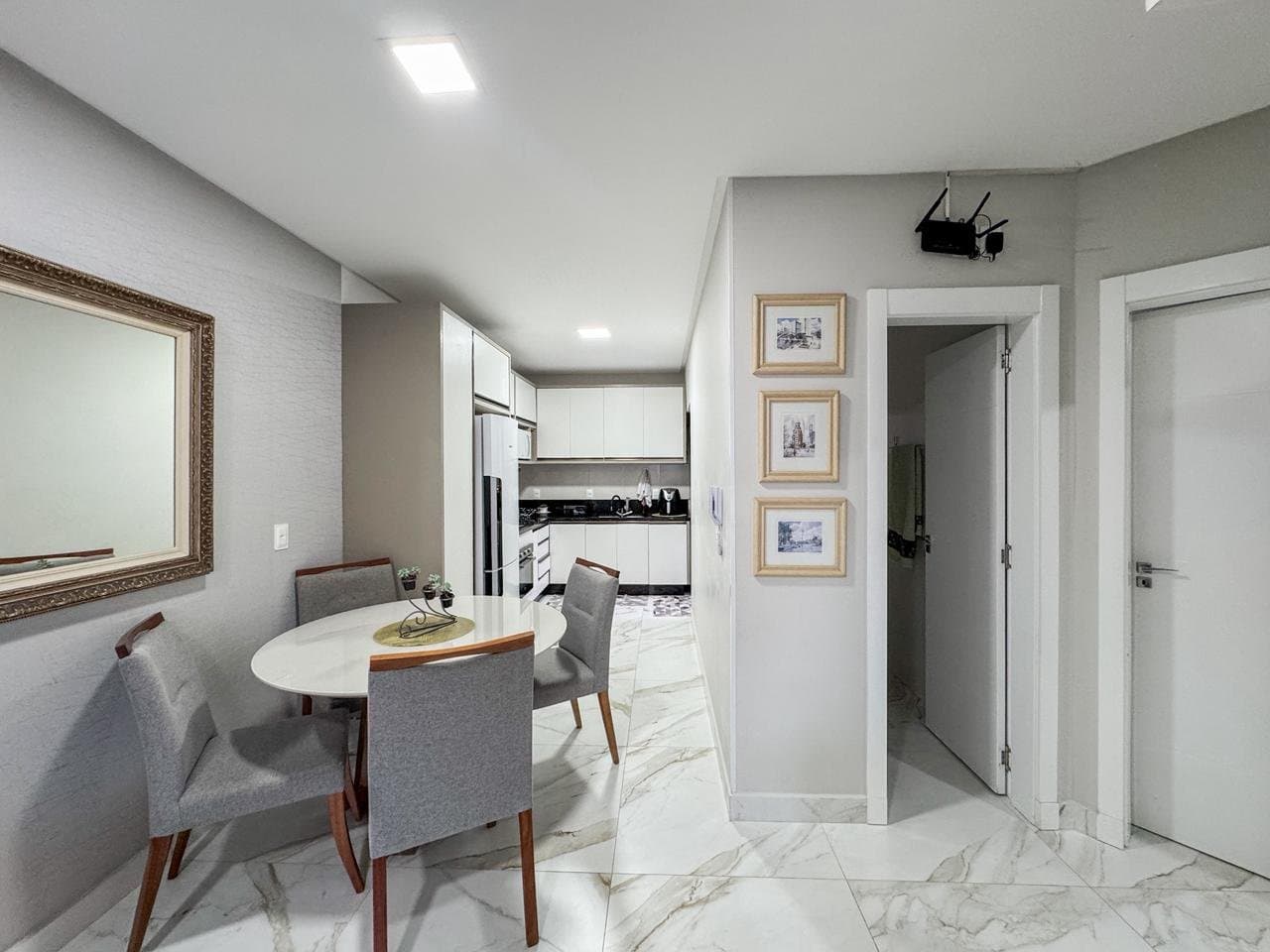 Apartamento de 2 quartos com 1 suíte e 70 m² em Bal. Camboriú