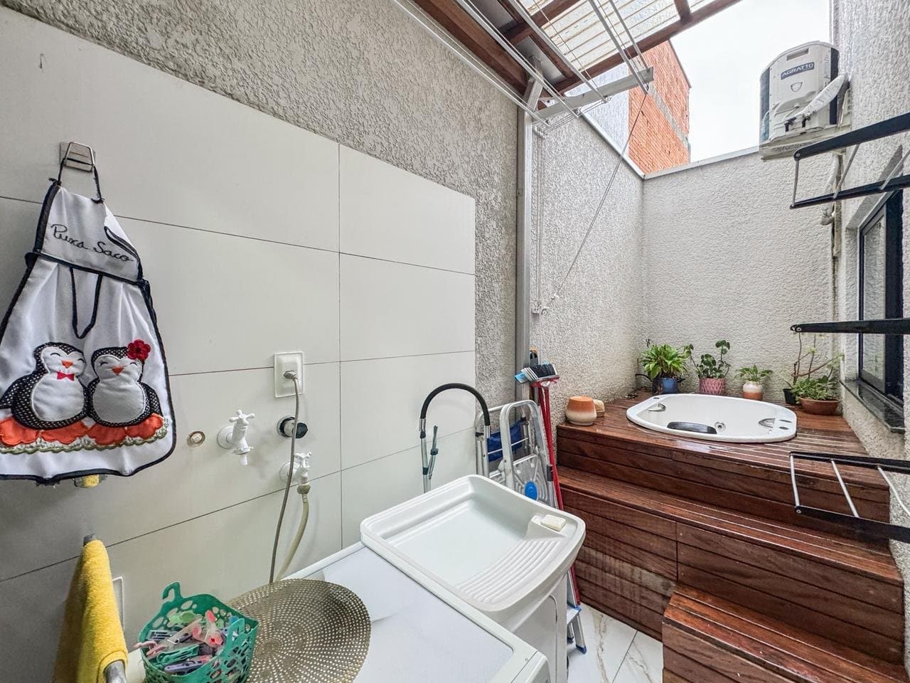 Apartamento de 2 quartos com 1 suíte e 70 m² em Bal. Camboriú