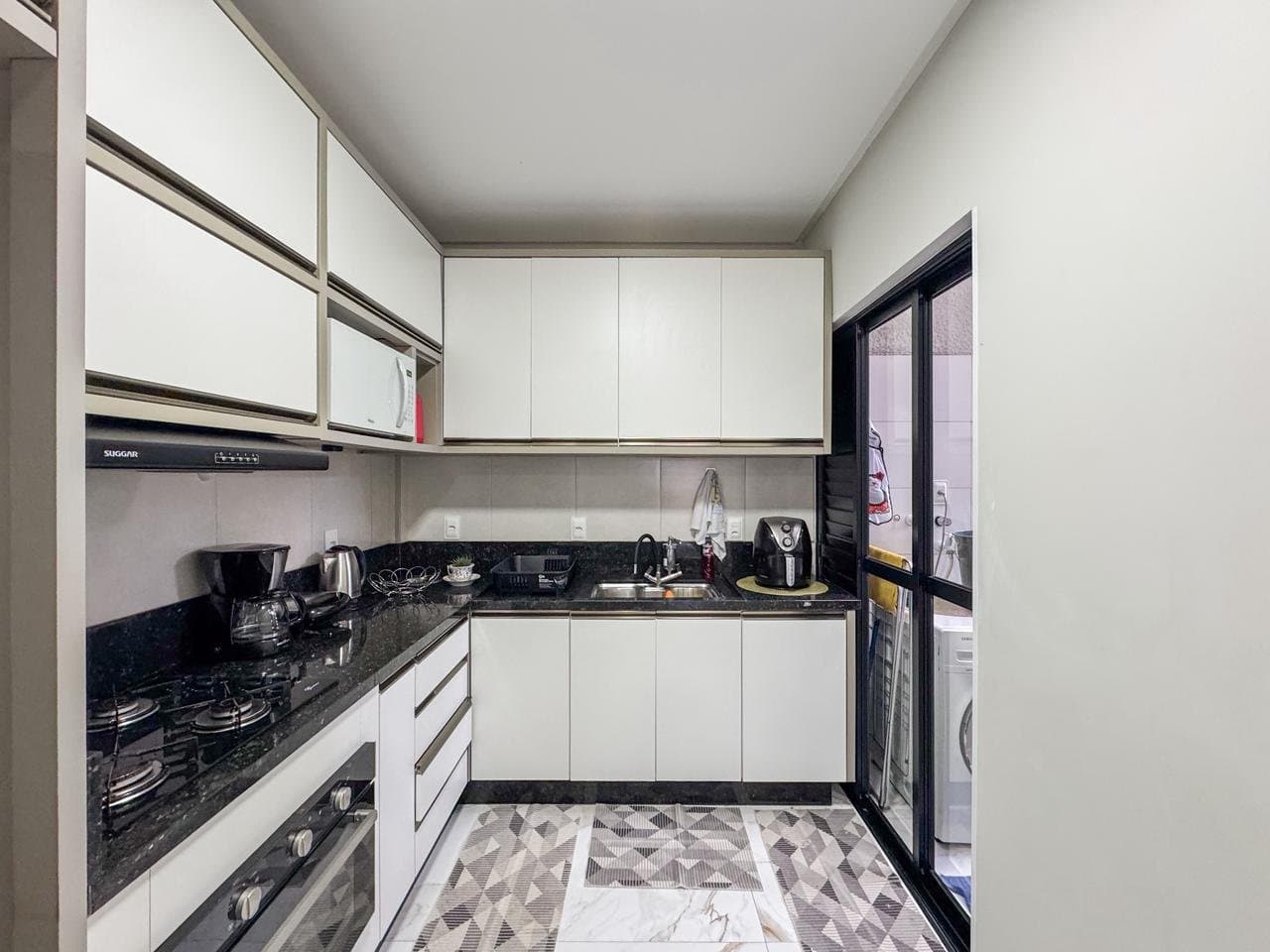 Apartamento de 2 quartos com 1 suíte e 70 m² em Bal. Camboriú