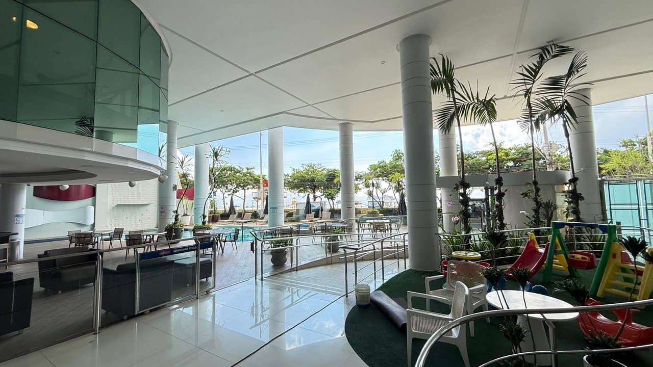Apartamento de 4 quartos com 3 suítes e 198 m² em Bal. Camboriú