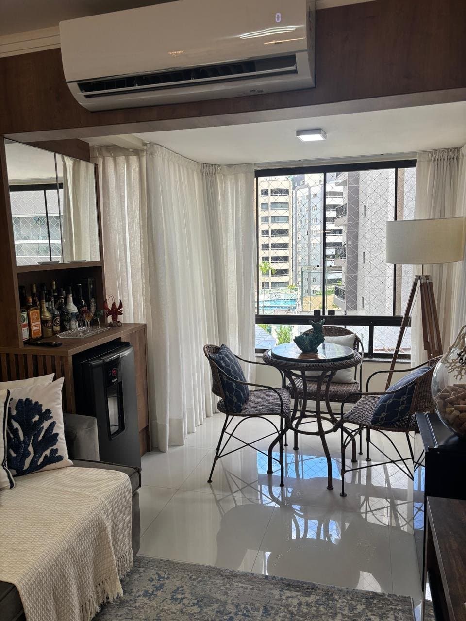 Apartamento de 3 quartos com 1 suíte e 113 m² em Bal. Camboriú