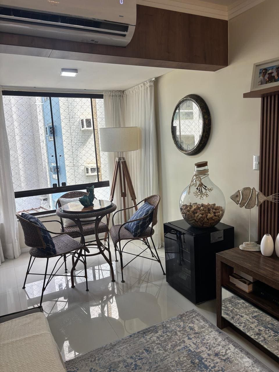 Apartamento de 3 quartos com 1 suíte e 113 m² em Bal. Camboriú
