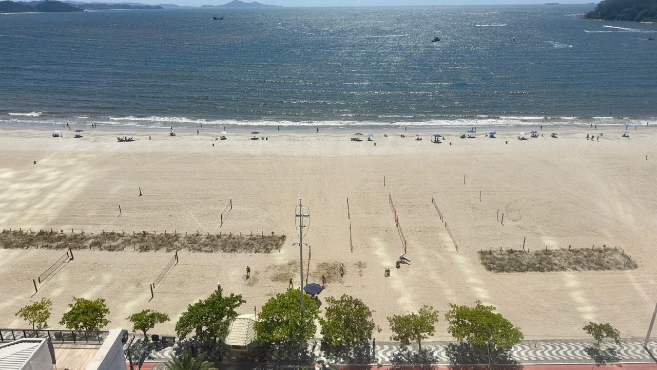 Apartamento de 3 quartos com 3 suítes e 186 m² em Bal. Camboriú